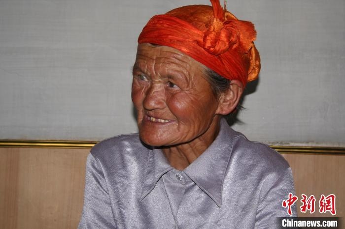 薩仁托婭拍攝的“草原母親”?！∷_仁托婭供圖