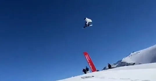 圖片來源：新體育網(wǎng)視頻截圖。