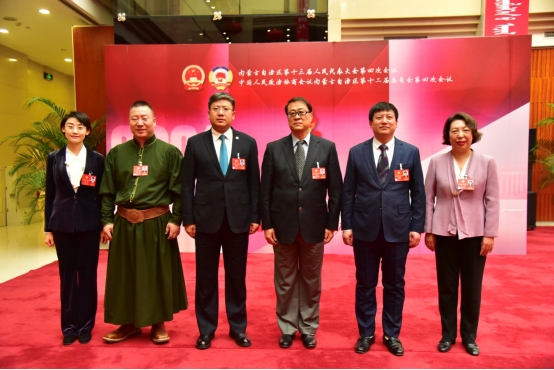 內(nèi)蒙古兩會 “委員通道dierchang229.png