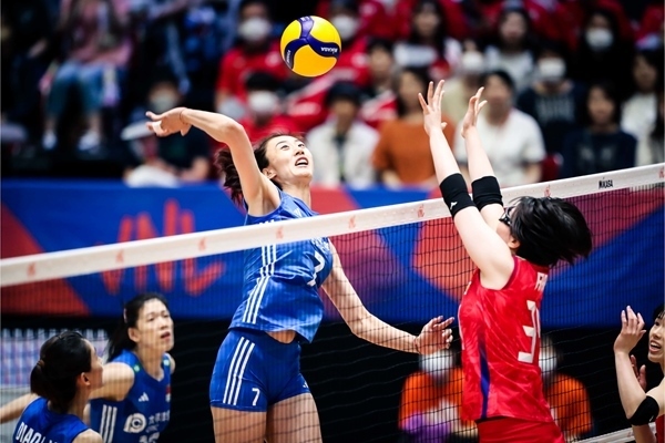王媛媛扣球。圖片來(lái)源：國(guó)際排聯(lián)