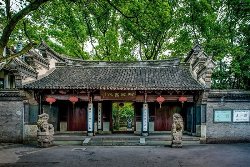 天一閣正門(mén)。 天一閣博物院供圖