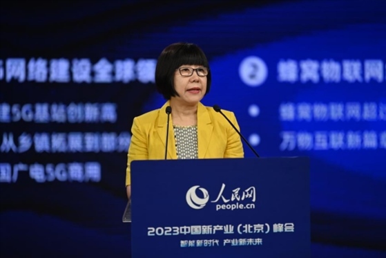 人民網(wǎng)監(jiān)事會主席唐維紅。人民網(wǎng)記者 于凱攝