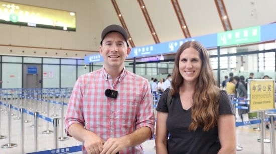 6月13日，來自美國的德拉古（Dragoo）夫婦將首次乘坐中老鐵路國際旅客列車從中國出境。李揚(yáng) 攝