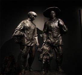 養(yǎng)父母碑。中央民族大學(xué) 張瑜桐攝