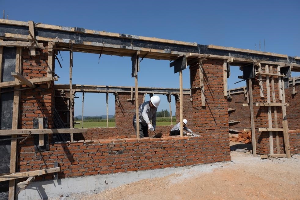 近日拍攝的黑龍江省尚志市老街基鄉(xiāng)龍王廟村。新華社記者 丁海濤 攝