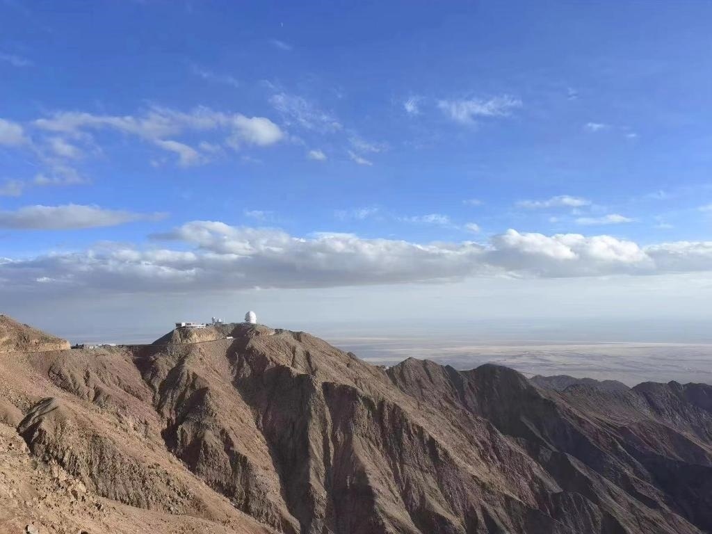 墨子巡天望遠(yuǎn)鏡遠(yuǎn)景圖。（中國科學(xué)技術(shù)大學(xué)供圖）