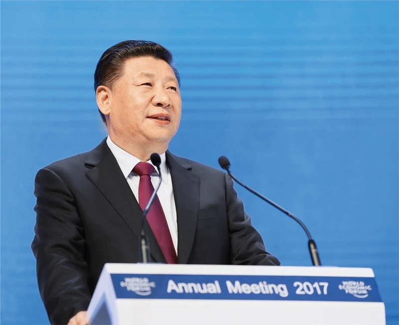 2017年1月17日，習(xí)近平主席在瑞士達沃斯國際會議中心出席世界經(jīng)濟論壇2017年年會開幕式，并發(fā)表題為《共擔(dān)時代責(zé)任 共促全球發(fā)展》的主旨演講。