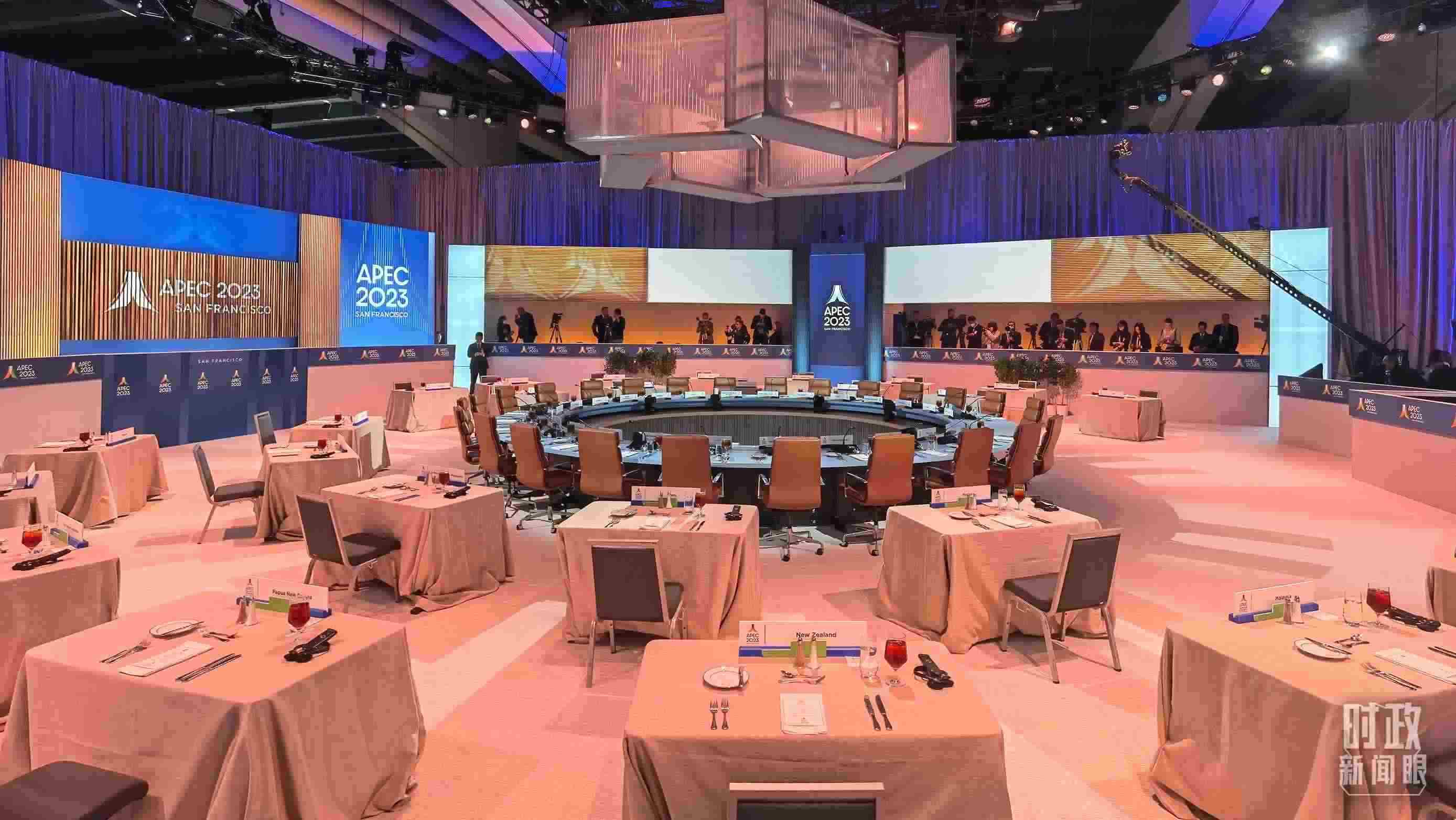 △會議開始前的現(xiàn)場。（總臺央視記者石丞拍攝）