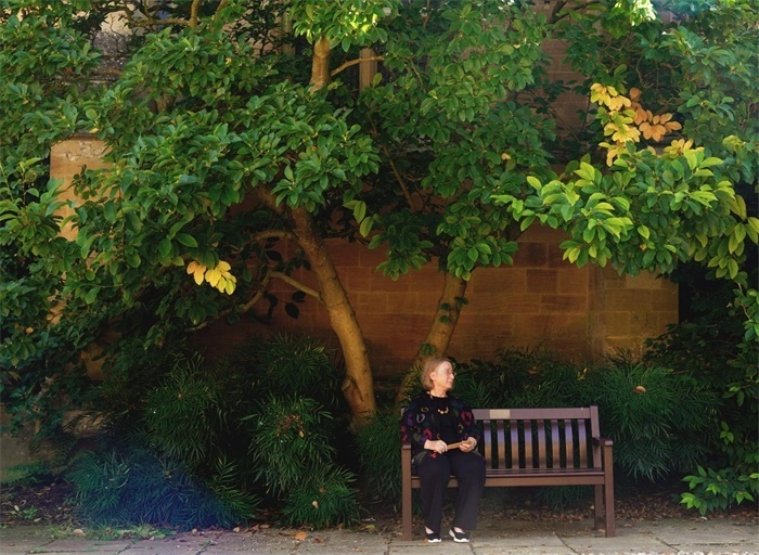 羅森在牛津大學墨頓學院。葛大龍攝