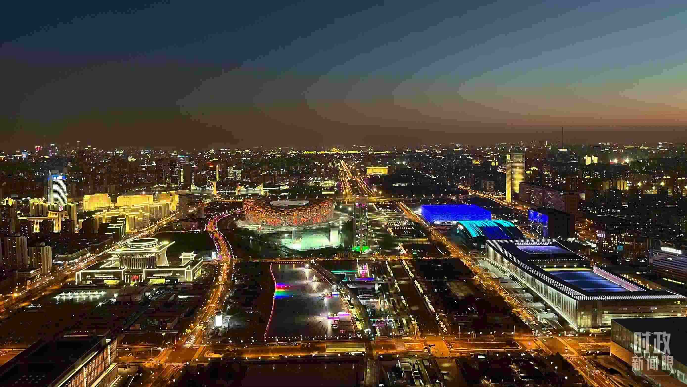 △2023年12月31日，從北京奧林匹克塔俯拍北京城區(qū)。（總臺(tái)央視記者金雨秋拍攝）