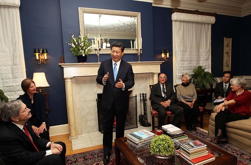 習近平2012年訪美時與老朋友敘舊場景。