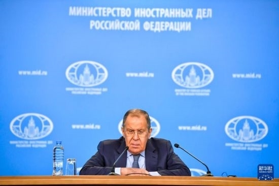 1月18日，在俄羅斯首都莫斯科，俄羅斯外長拉夫羅夫回答記者提問。新華社發(fā)（亞歷山大攝）