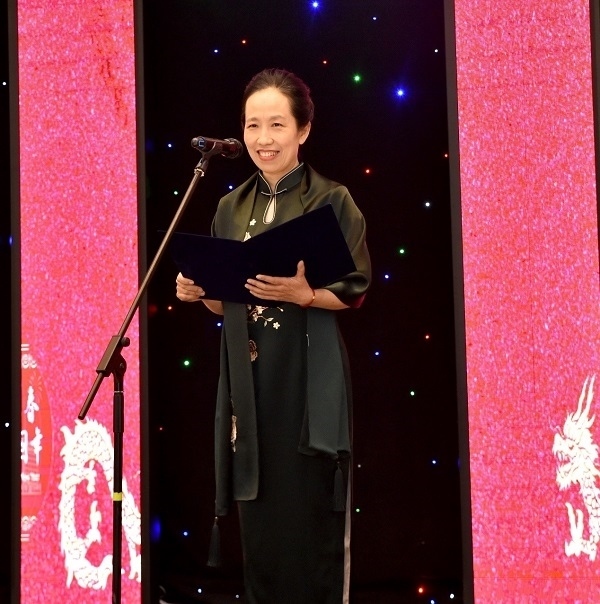 中國駐阿拉木圖總領(lǐng)事蔣薇致辭。中國駐阿拉木圖總領(lǐng)館供圖