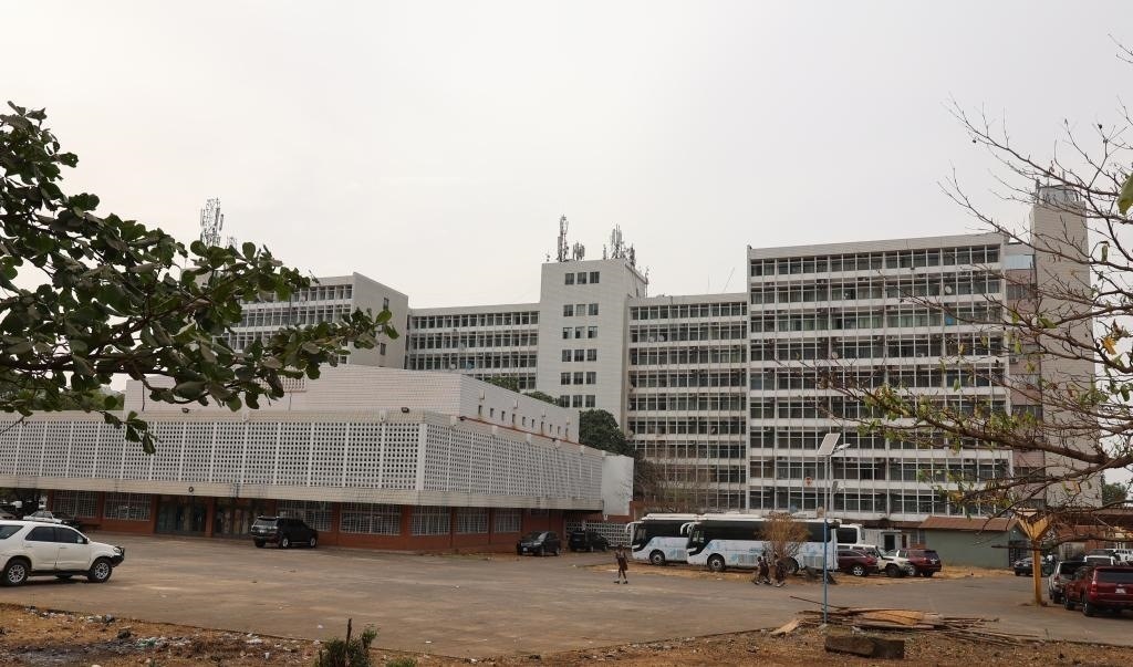 中塞友誼大廈。