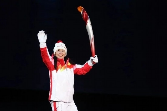 楊揚(yáng)擔(dān)任北京冬奧會(huì)開幕式主火炬手。