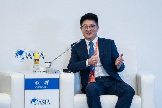 3月27日，猿輔導集團副總裁、人工智能研究院院長程群在分論壇上發(fā)言。新華社記者 曹夢瑤 攝