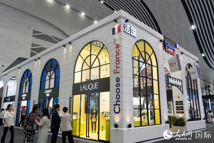 第四屆中國國際消費品博覽會法國國家館。人民網 常沙攝