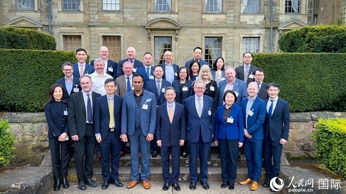 論壇嘉賓合影。人民網(wǎng) 郭錦標(biāo)攝