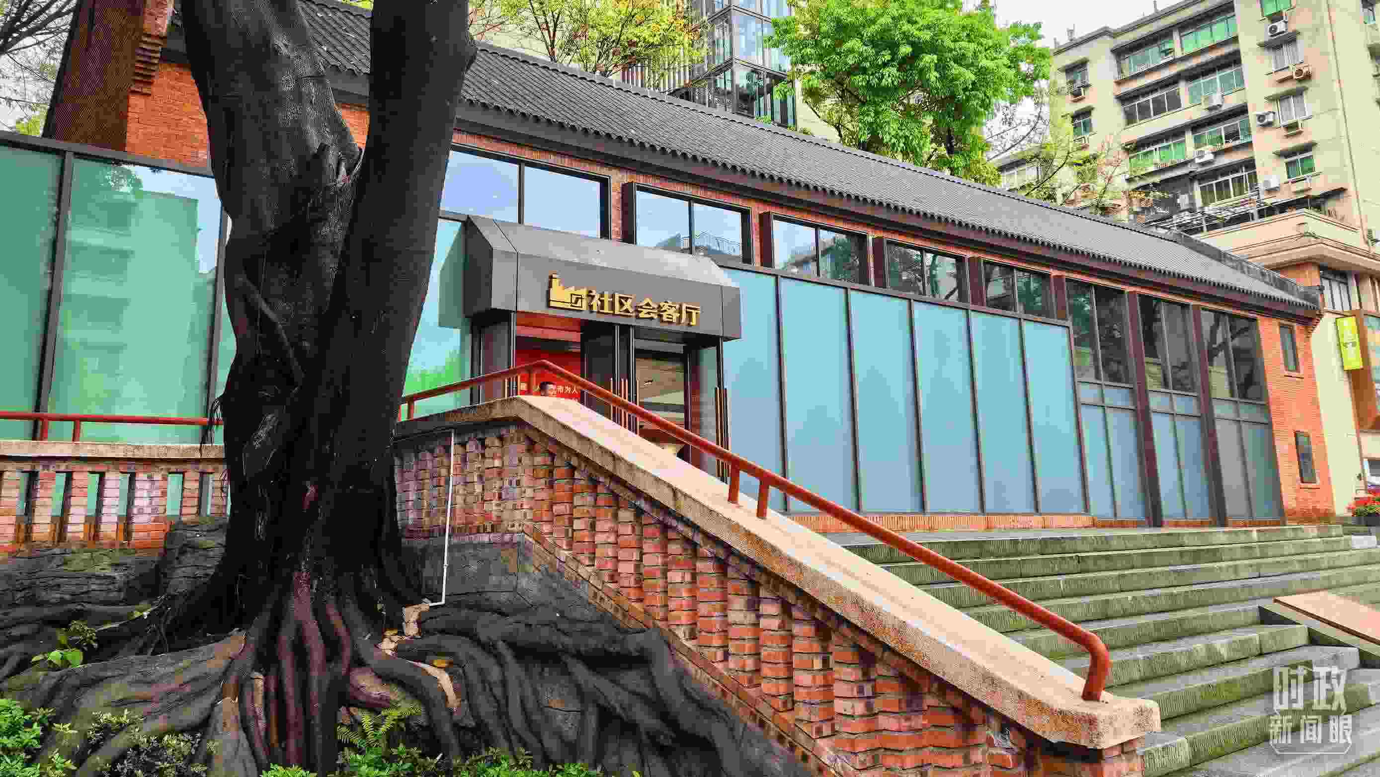 △民主村社區(qū)會(huì)客廳。（總臺(tái)央視記者程鋮拍攝）