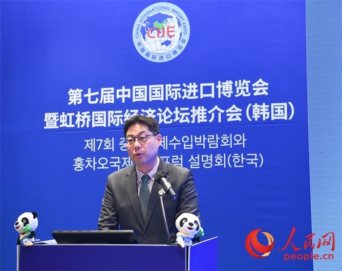 三養(yǎng)方圓集團(tuán)副社長(zhǎng)韓世爀發(fā)言。 人民網(wǎng) 程安康攝