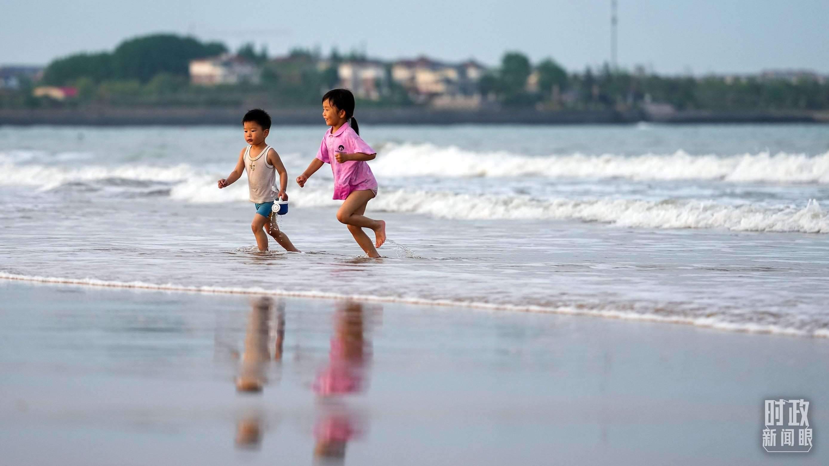 山東日照陽(yáng)光海岸。（總臺(tái)國(guó)廣記者李晉拍攝）