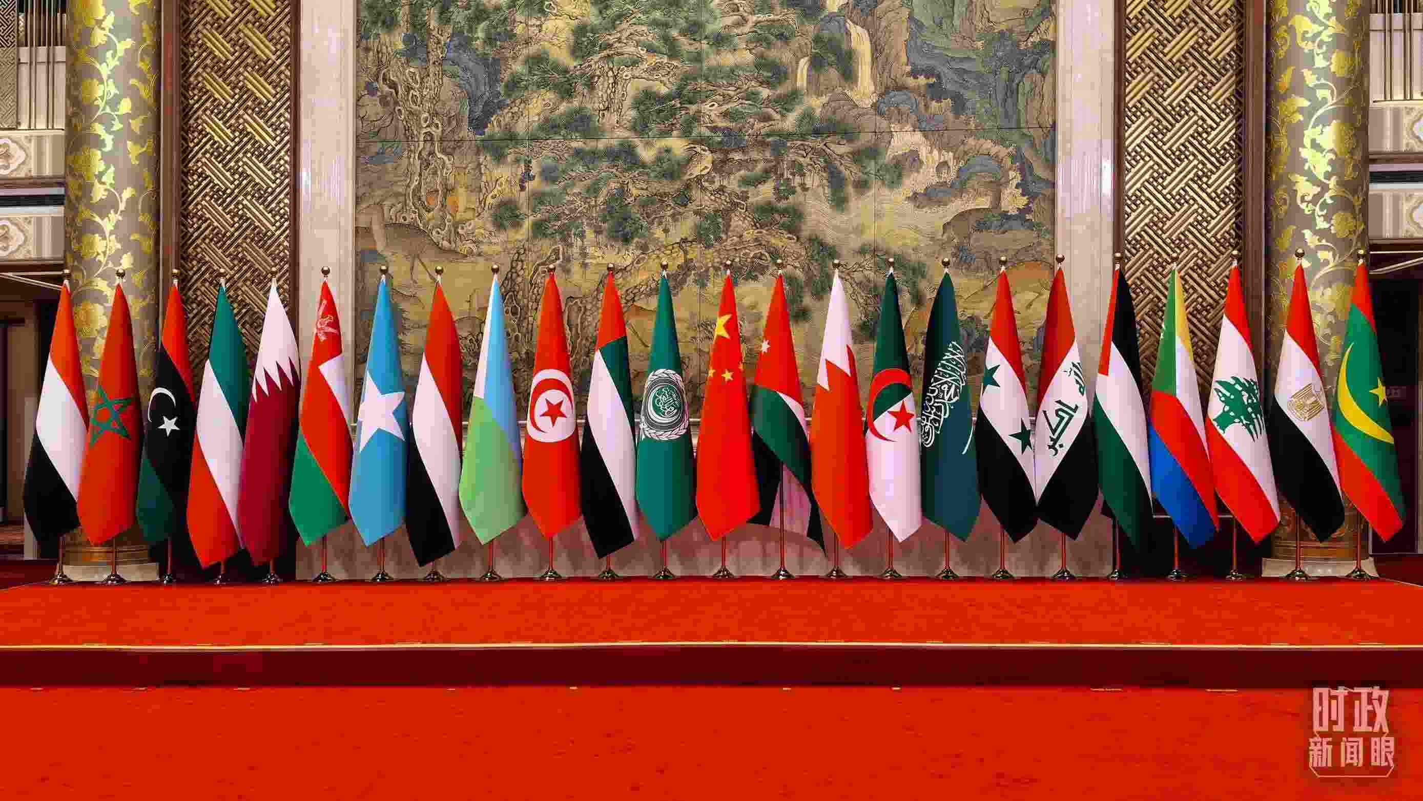 △會(huì)議現(xiàn)場的集體合影區(qū)。（總臺(tái)央廣記者潘毅拍攝）