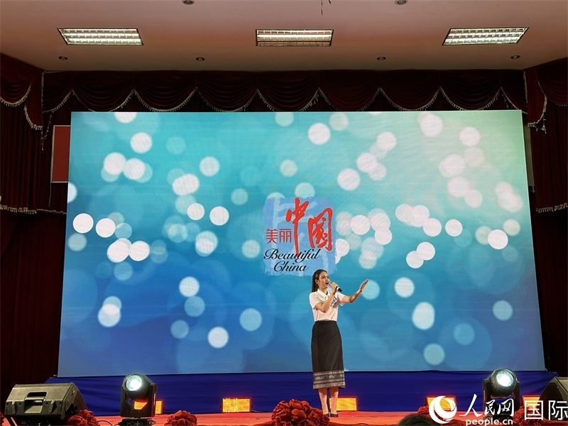 圖片：老撾選手進(jìn)行中文演講。孫廣勇攝