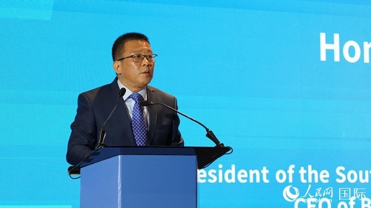 張朝陽會長致辭。人民網(wǎng) 劉暢攝