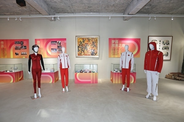 “揚(yáng)帆起航 為巴黎喝彩”中國(guó)體育文化展展廳。 主辦方供圖