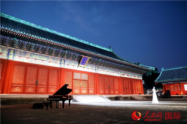 “光影北京——2024世界燈光師大會(huì)”開(kāi)幕式現(xiàn)場(chǎng)。人民網(wǎng)記者 趙益普攝