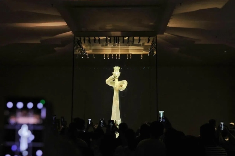 8月31日，亞洲媒體考察團參訪三星堆博物館。《中國經(jīng)濟周刊》記者肖翊攝