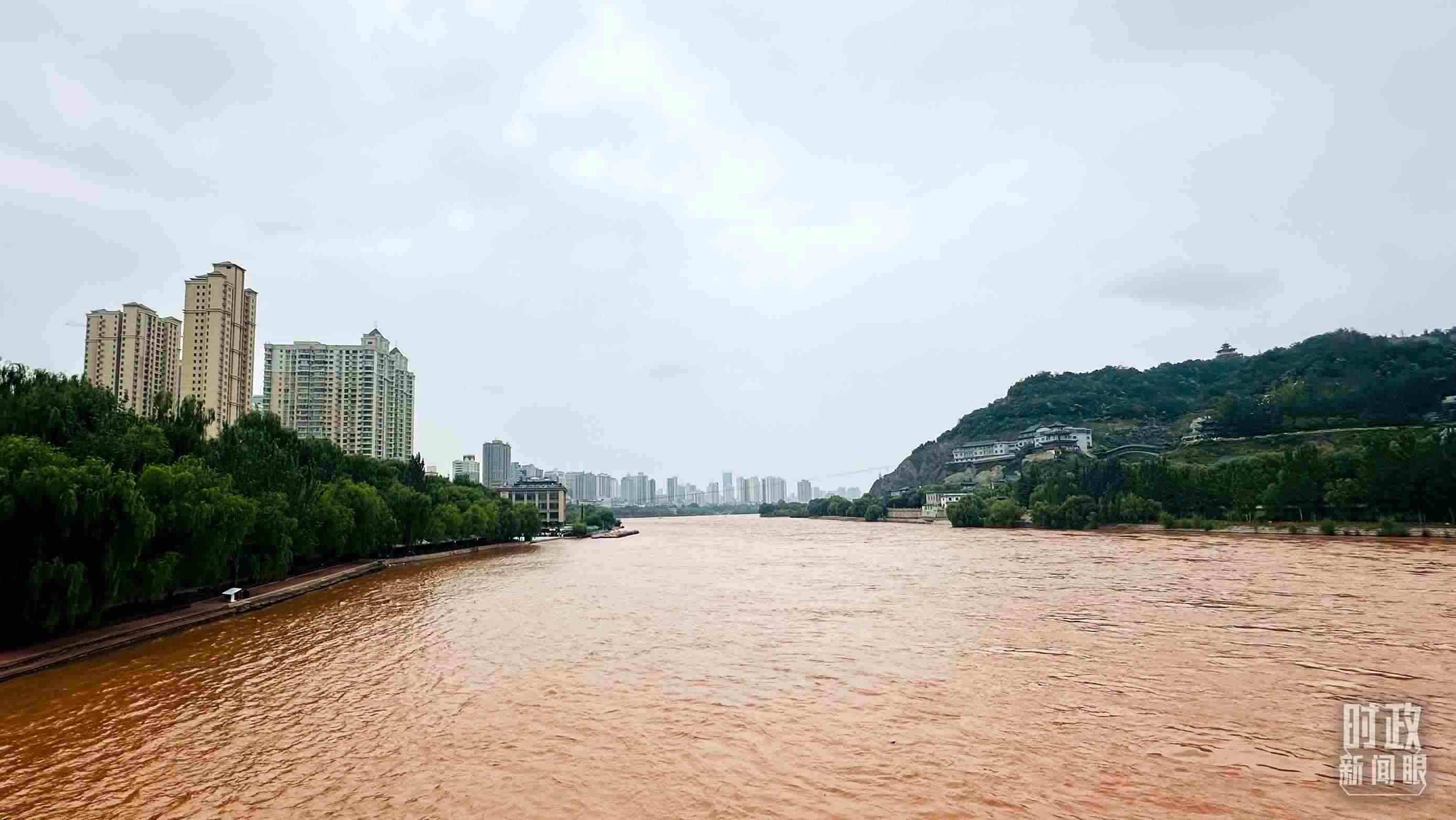 △黃河蘭州段。（總臺(tái)央視記者范一鳴拍攝）