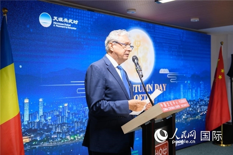 苗族銀器展示。傅永山攝