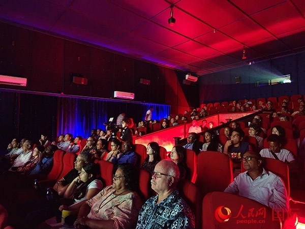 塞舌爾首屆中國電影節(jié)開幕式現(xiàn)場。人民網(wǎng)記者 黃煒鑫攝