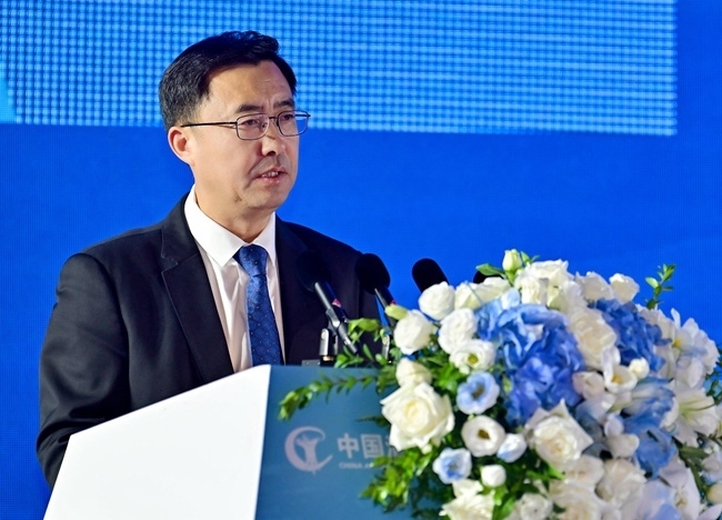 洋河股份黨委書記、董事長張聯(lián)東。受訪方供圖