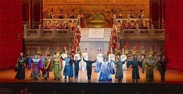 《圖蘭朵》演出劇照。何倫攝