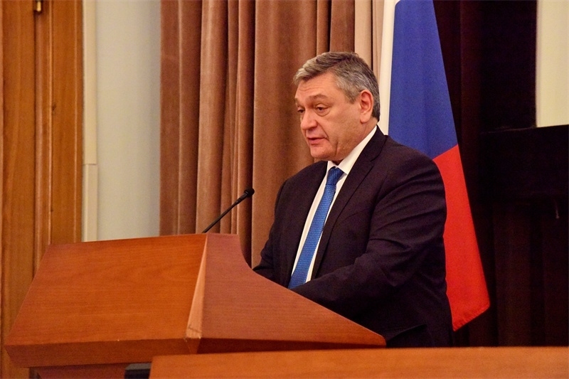 俄羅斯外交部副部長魯?shù)强浦罗o。主辦方供圖