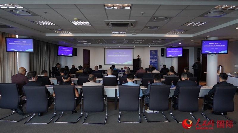 21日，貴州經(jīng)貿(mào)推介會暨第十四屆中國（貴州）國際酒類博覽會南非推介會在南非約翰內(nèi)斯堡市成功舉行。人民網(wǎng) 劉暢攝