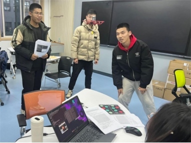 智能無人系統(tǒng)“做中悟”高階項(xiàng)目式課程。校方供圖