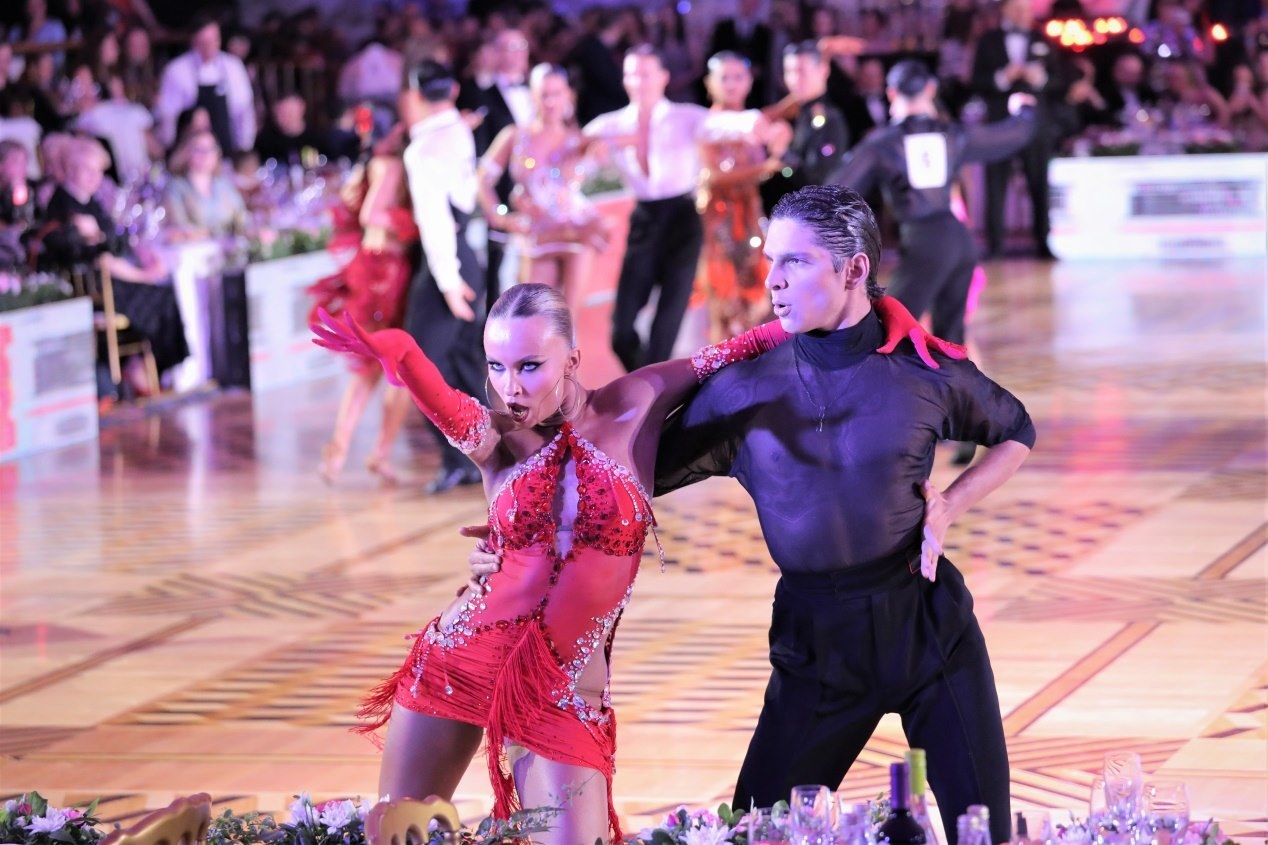 第七屆“克里姆林宮杯”國標舞錦標賽現(xiàn)場。于子恒攝