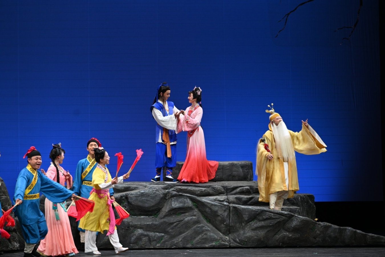 《七妹與蛇郎》演出劇照。國家大劇院供圖